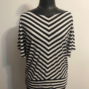 B'leev Black/White Stripe lightweight boat neck top, size 1X
